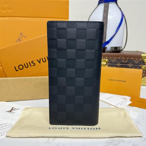 2026122105437402 630